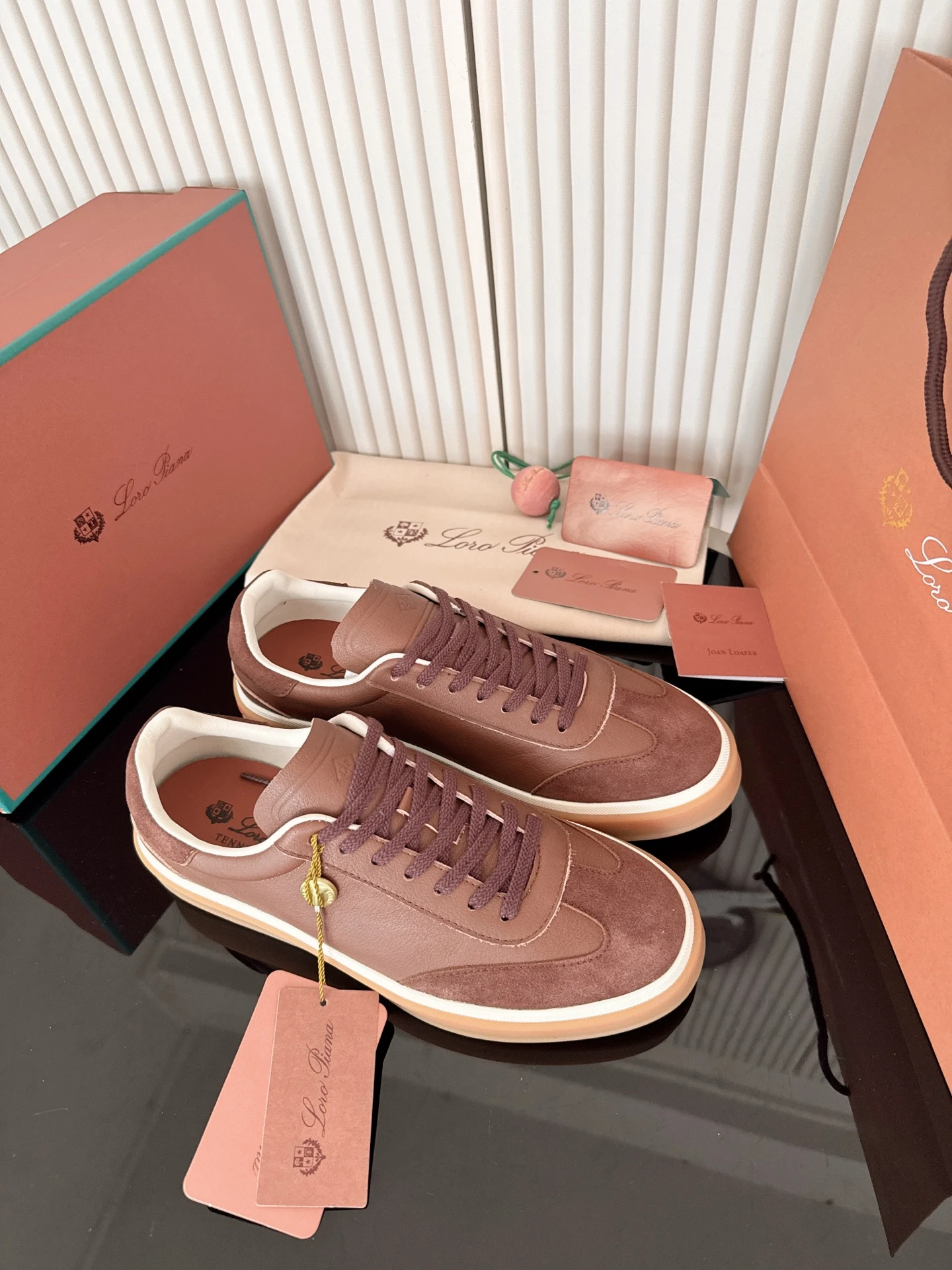 Loro Piana Sneakers — 8fb652f0