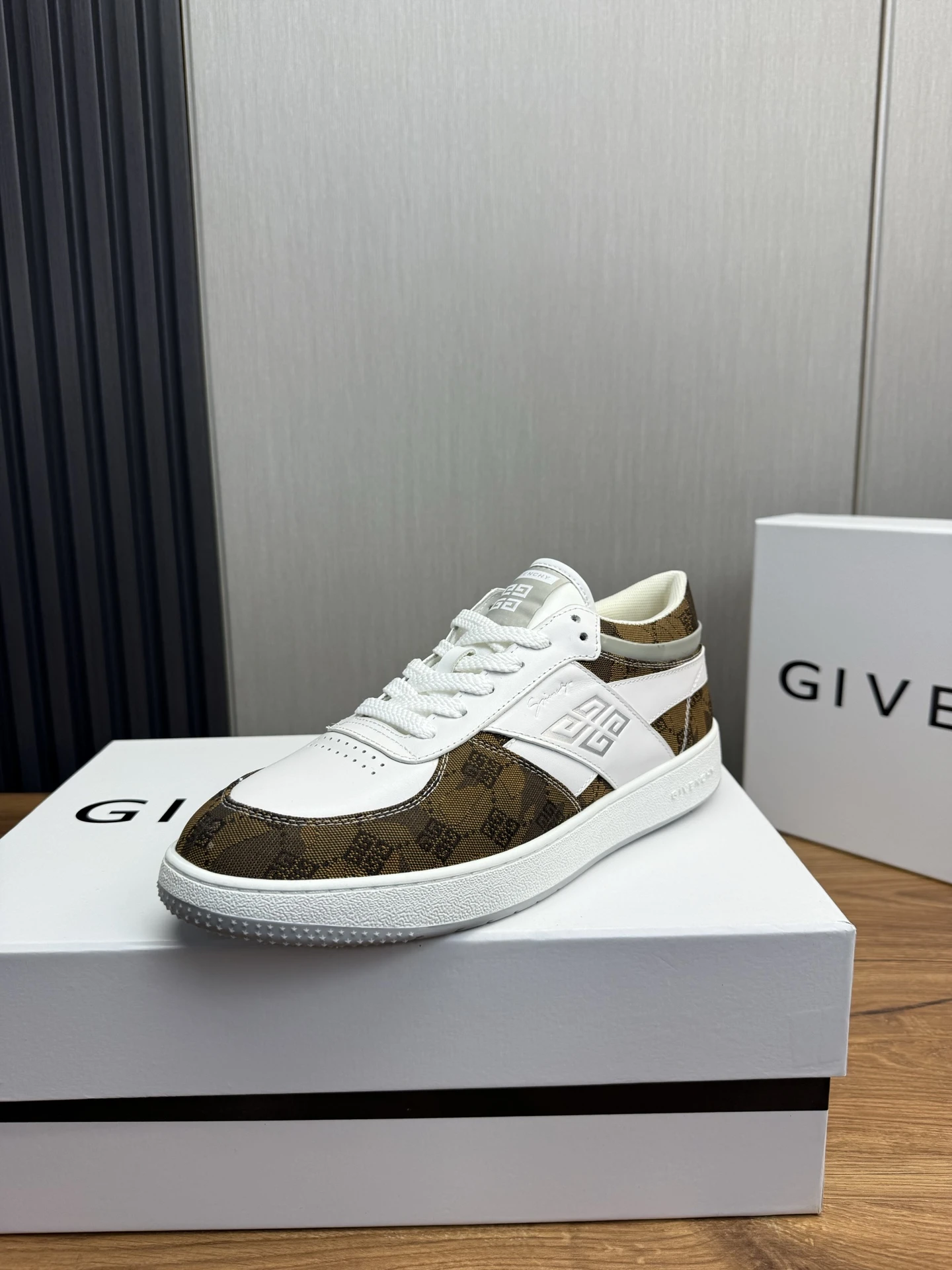 Givenchy Shoes — d4a7acc7