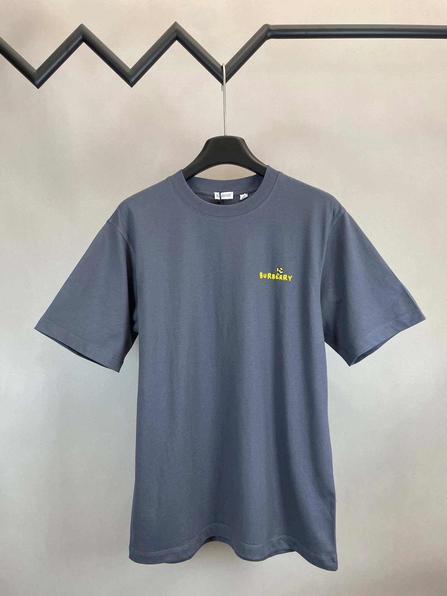 Burberry T-Shirt — a2c57dcb