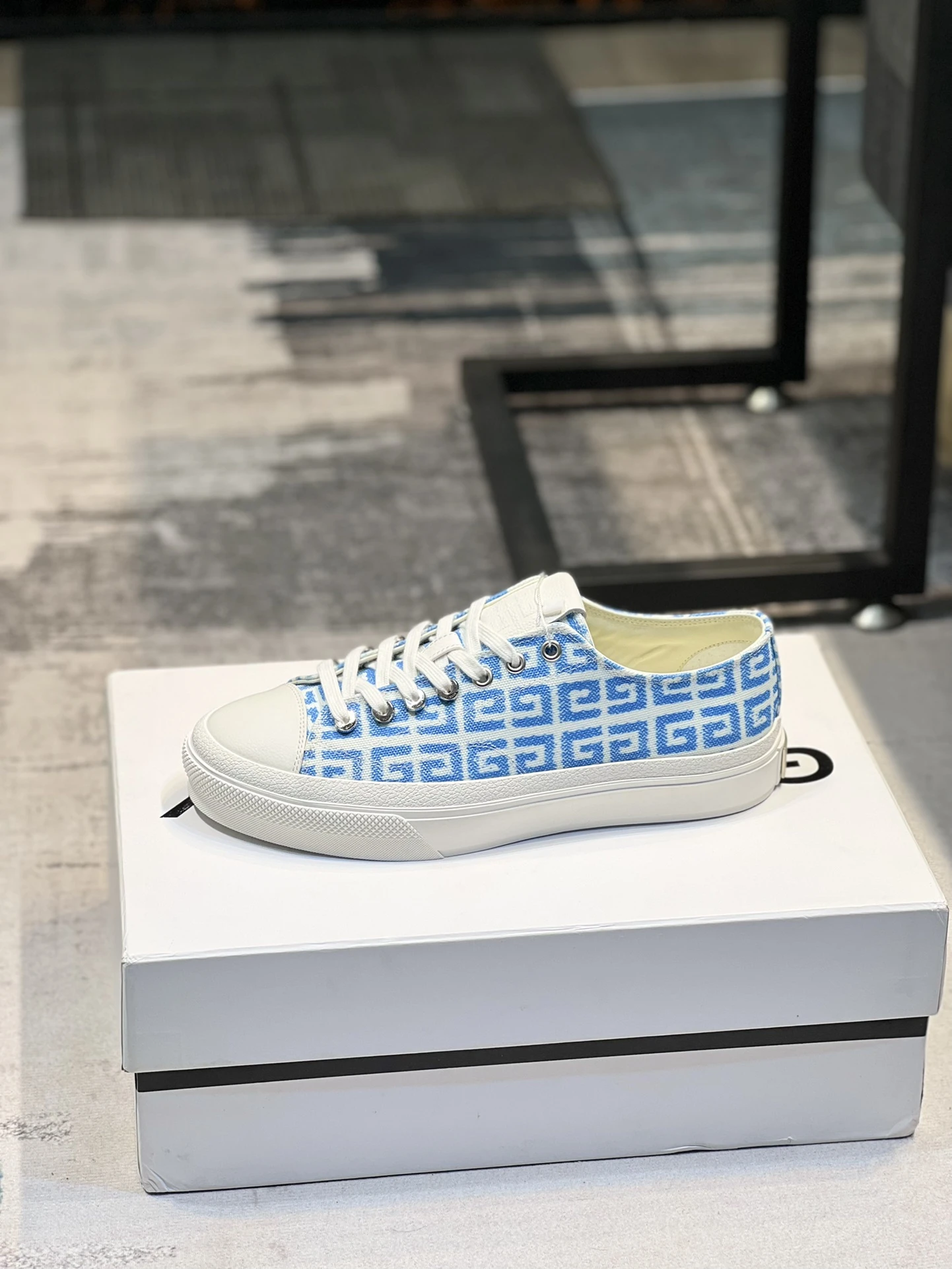 Givenchy Shoes — c6a9002c