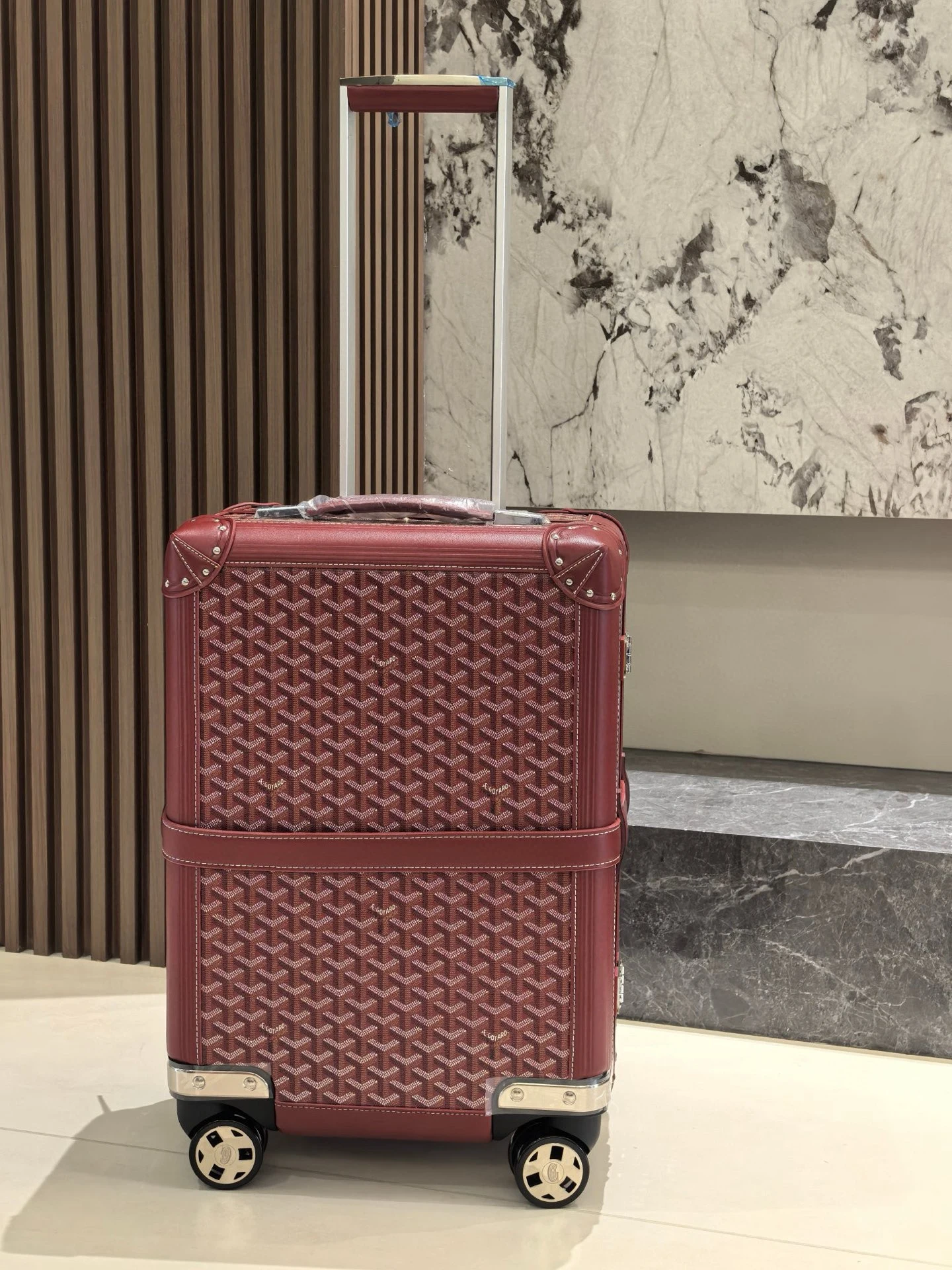 Goyard Luggage — 3362135d