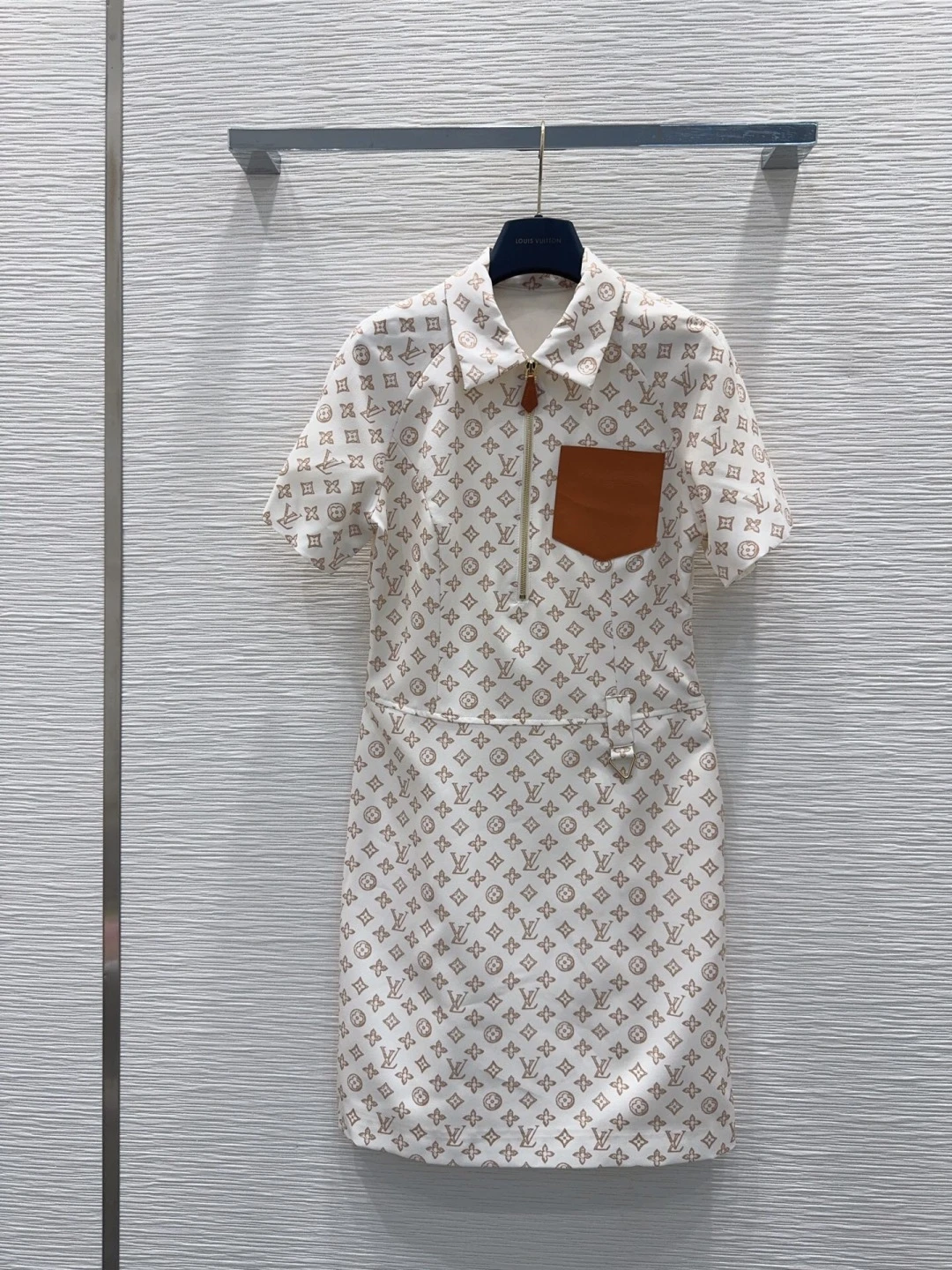 Dresses — b3cc0930
