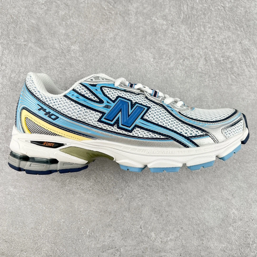 New Balance Sneakers — f60c2c9b