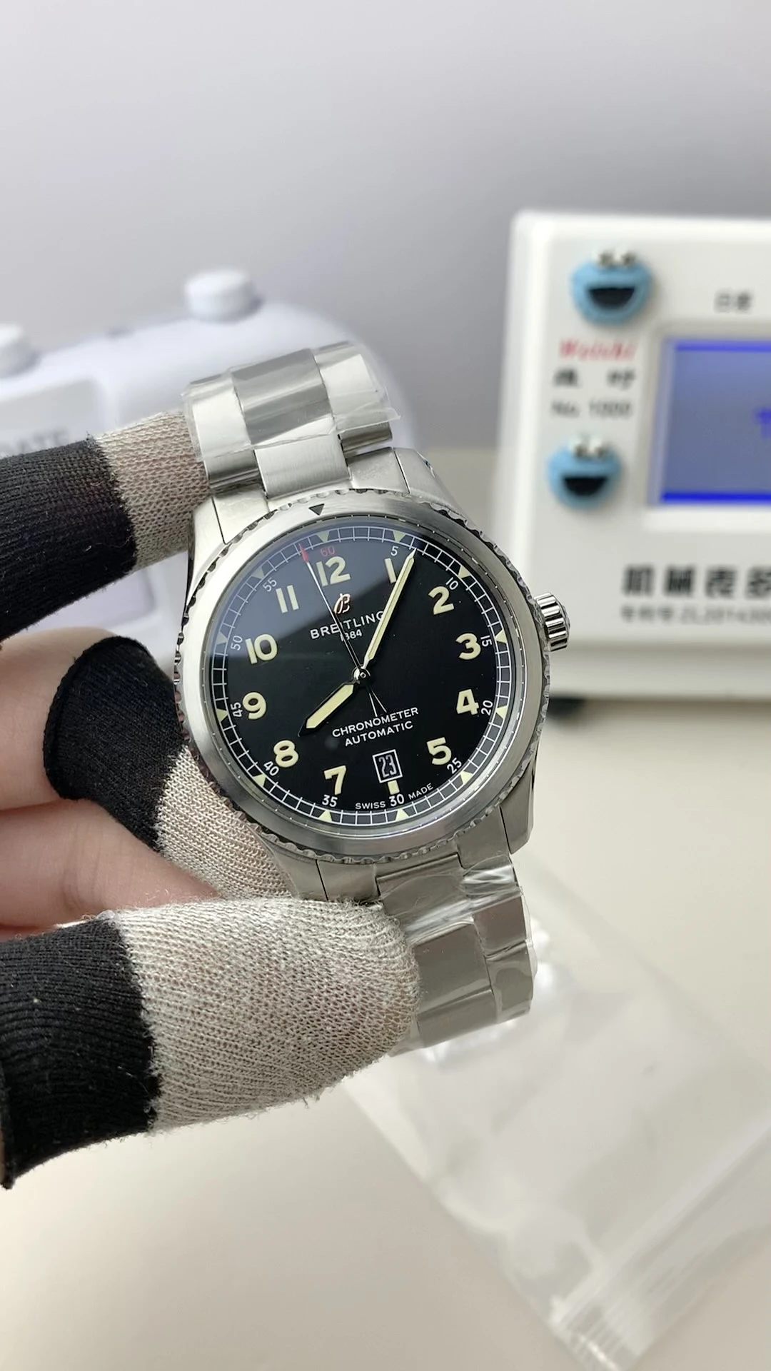 Breitling Watch — 9fad7212