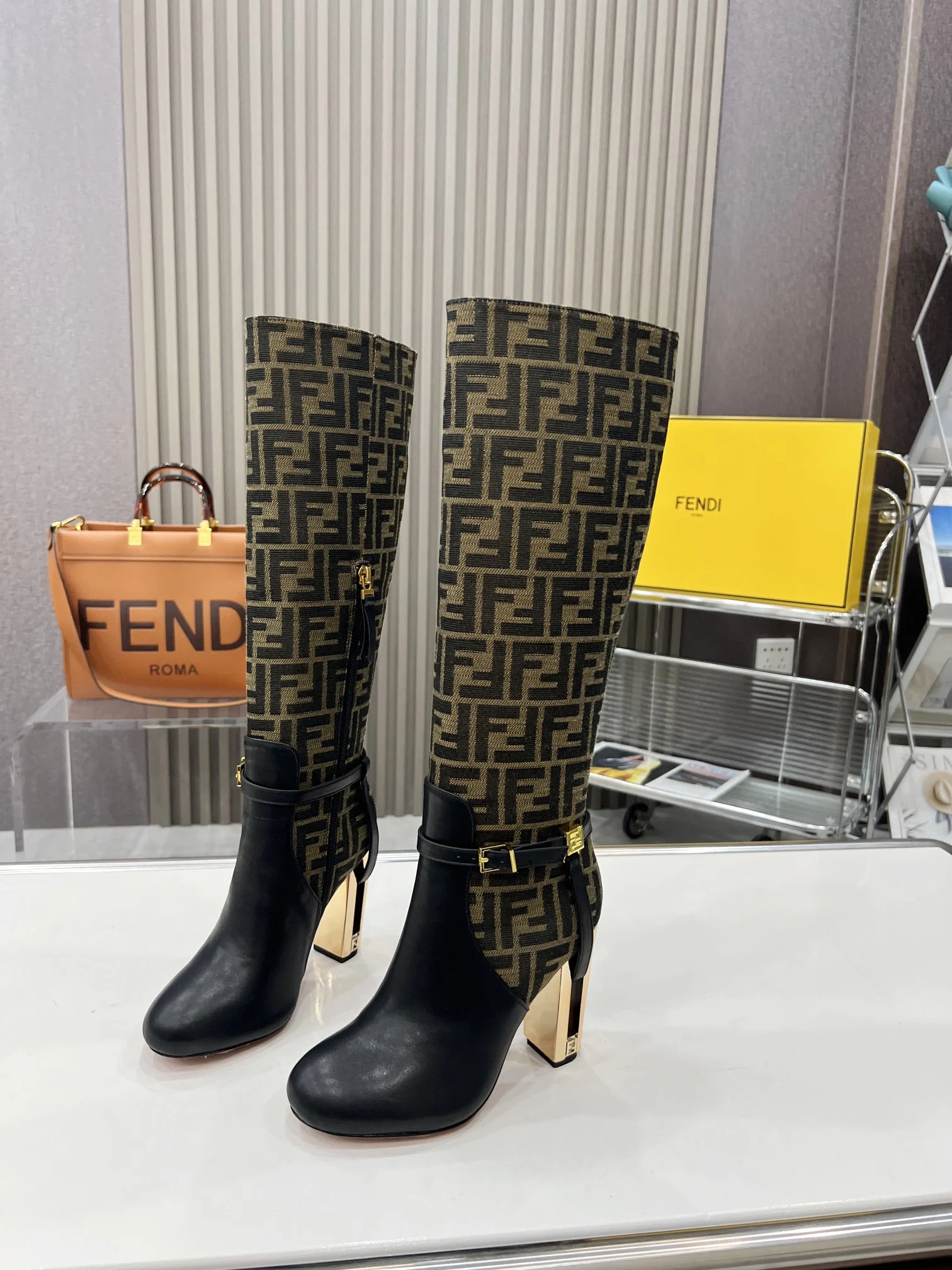 Fendi Boots — 603654d3