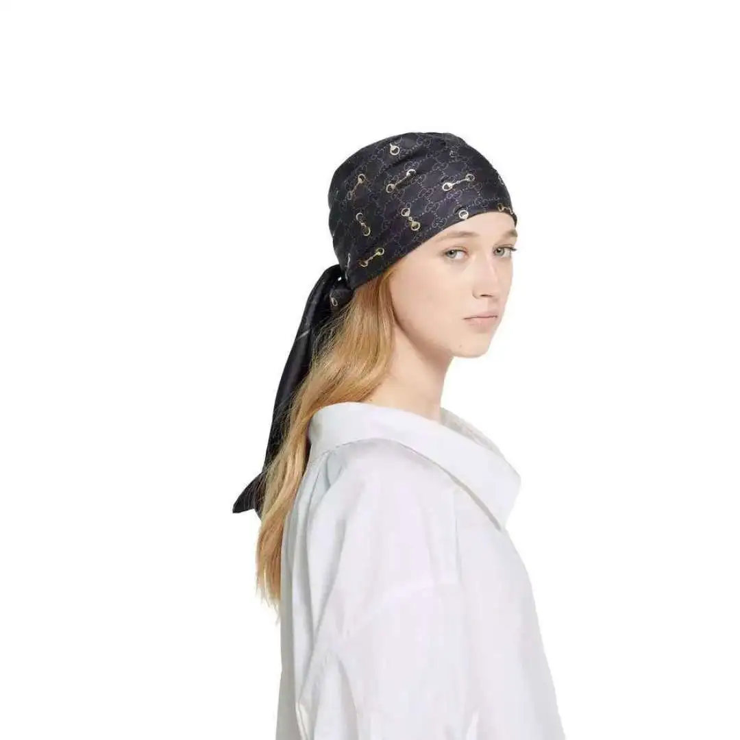 Gucci Scarves — d76eec18