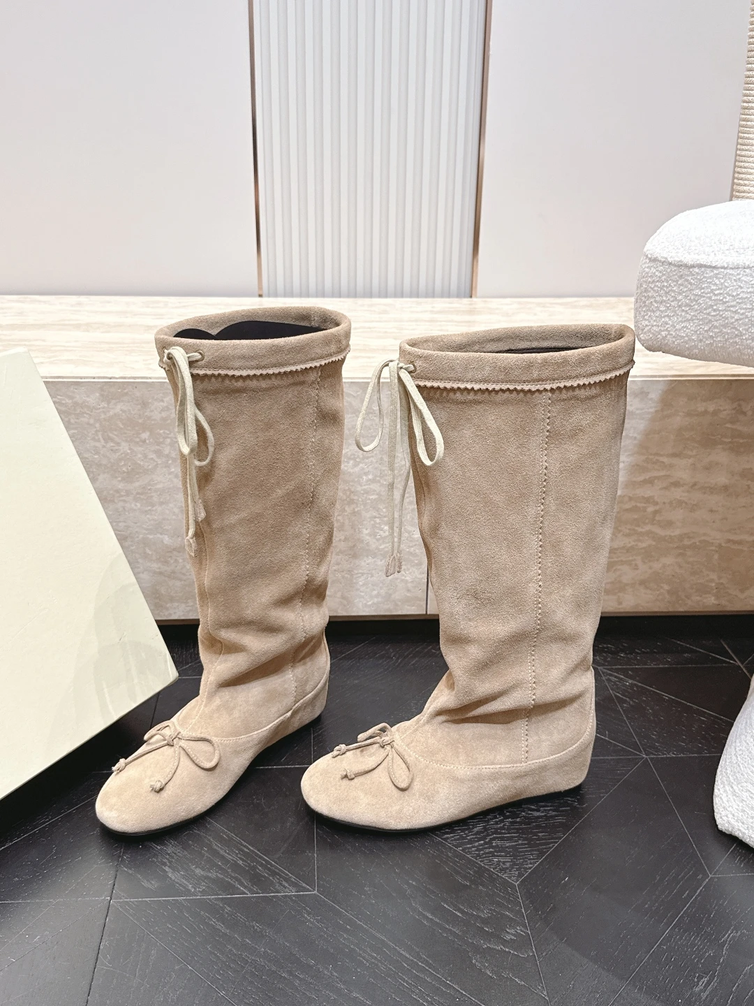 Boots — 2ad2ceb8