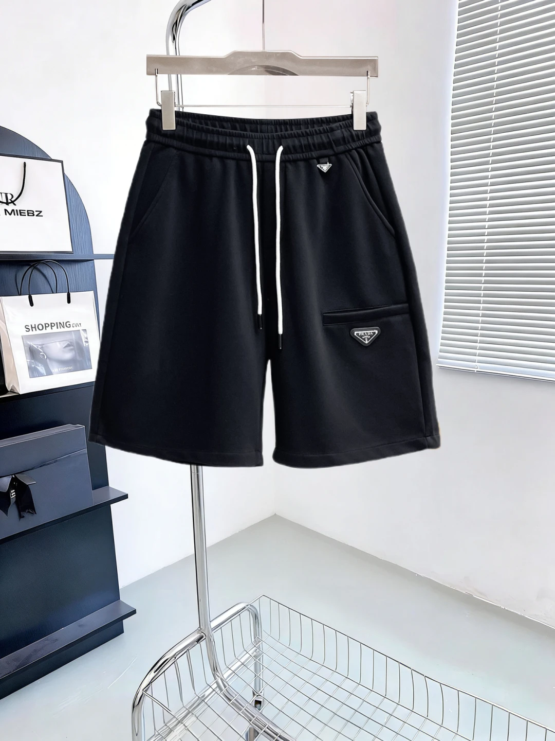 Prada Shorts — 650fa684