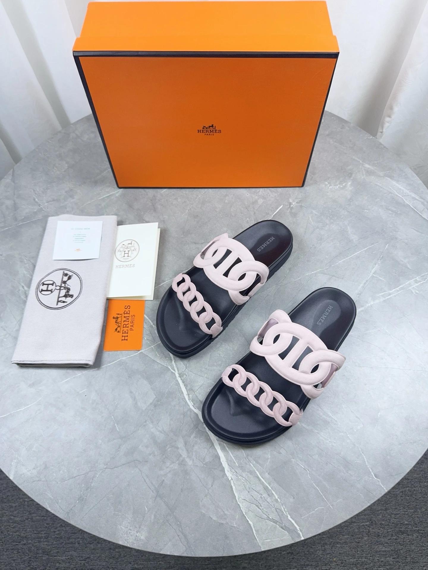 Hermès Slippers — f54016e7