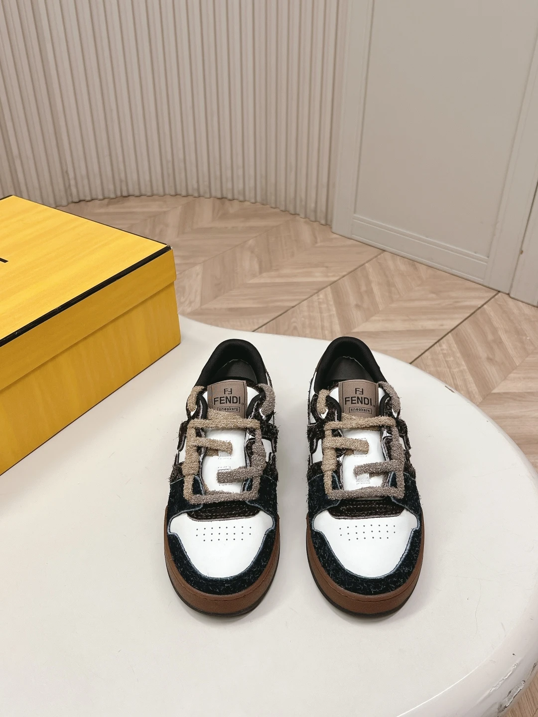 Fendi Sneakers — 9bcf987f