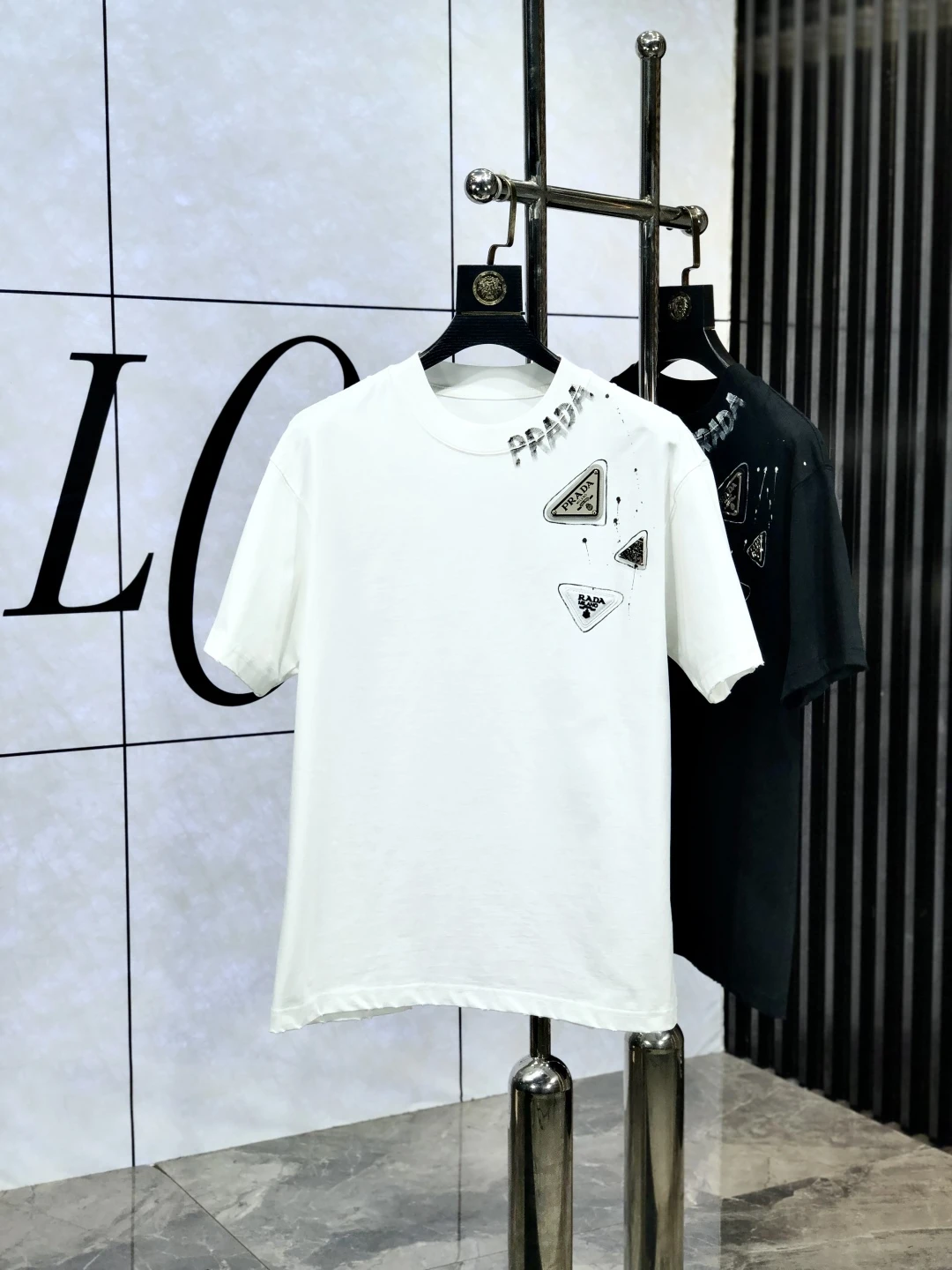Prada T-Shirt — 2f4a771c