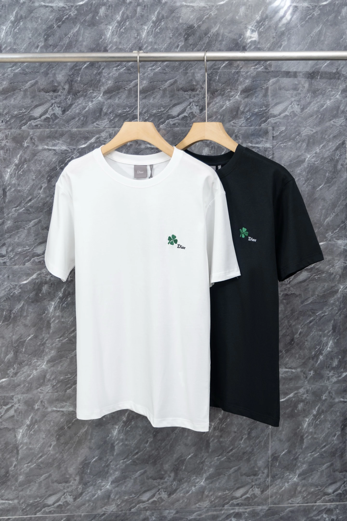 Dior T-Shirt — b7228ae8