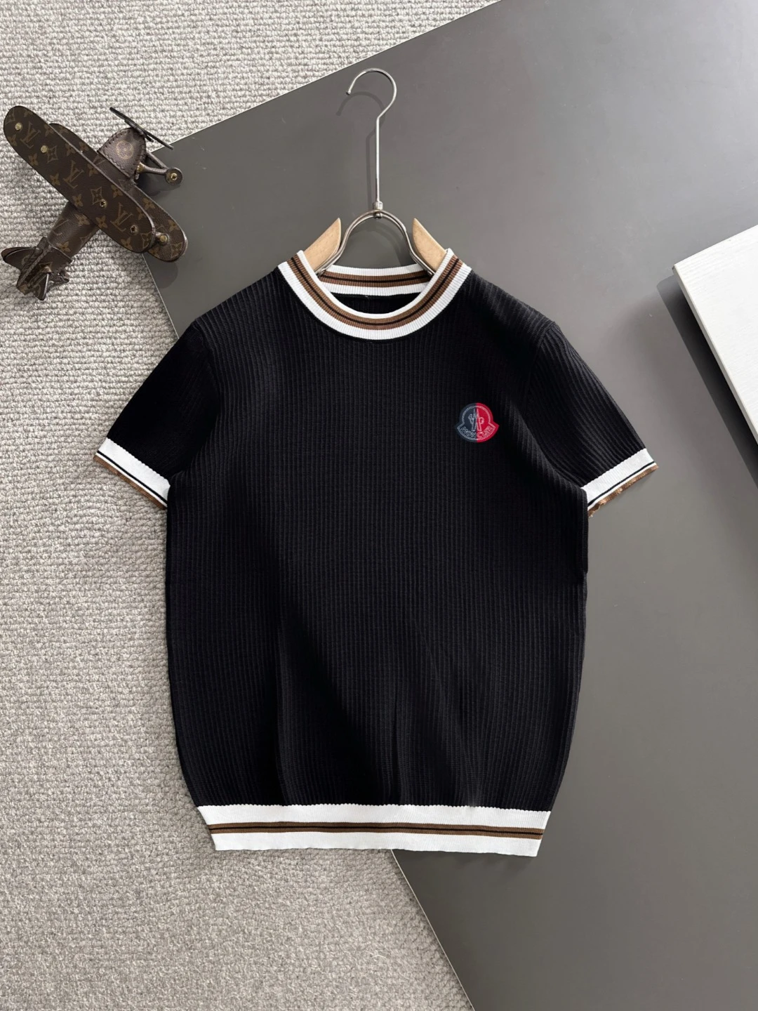 Moncler T-Shirt — eeeeae74