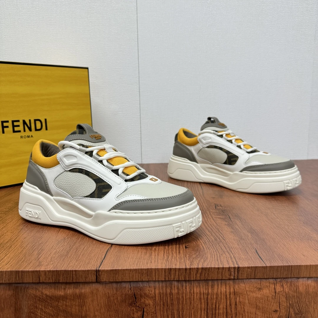Fendi Sneakers — 465ee56a