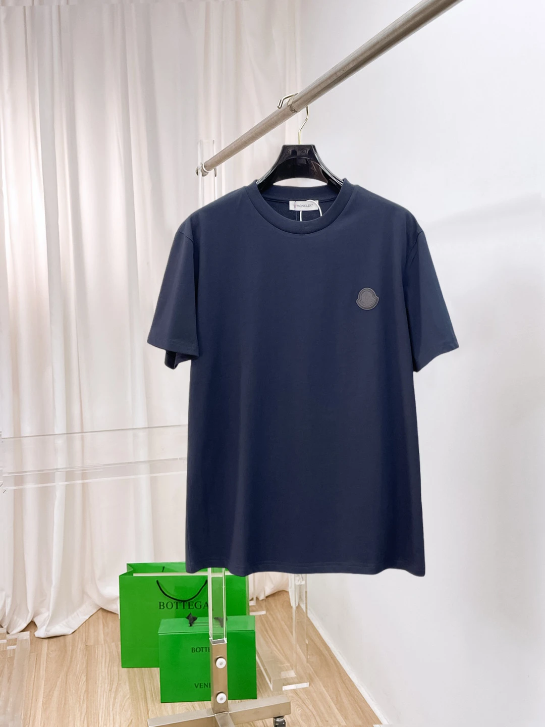Moncler T-Shirt — 2f79c5b5