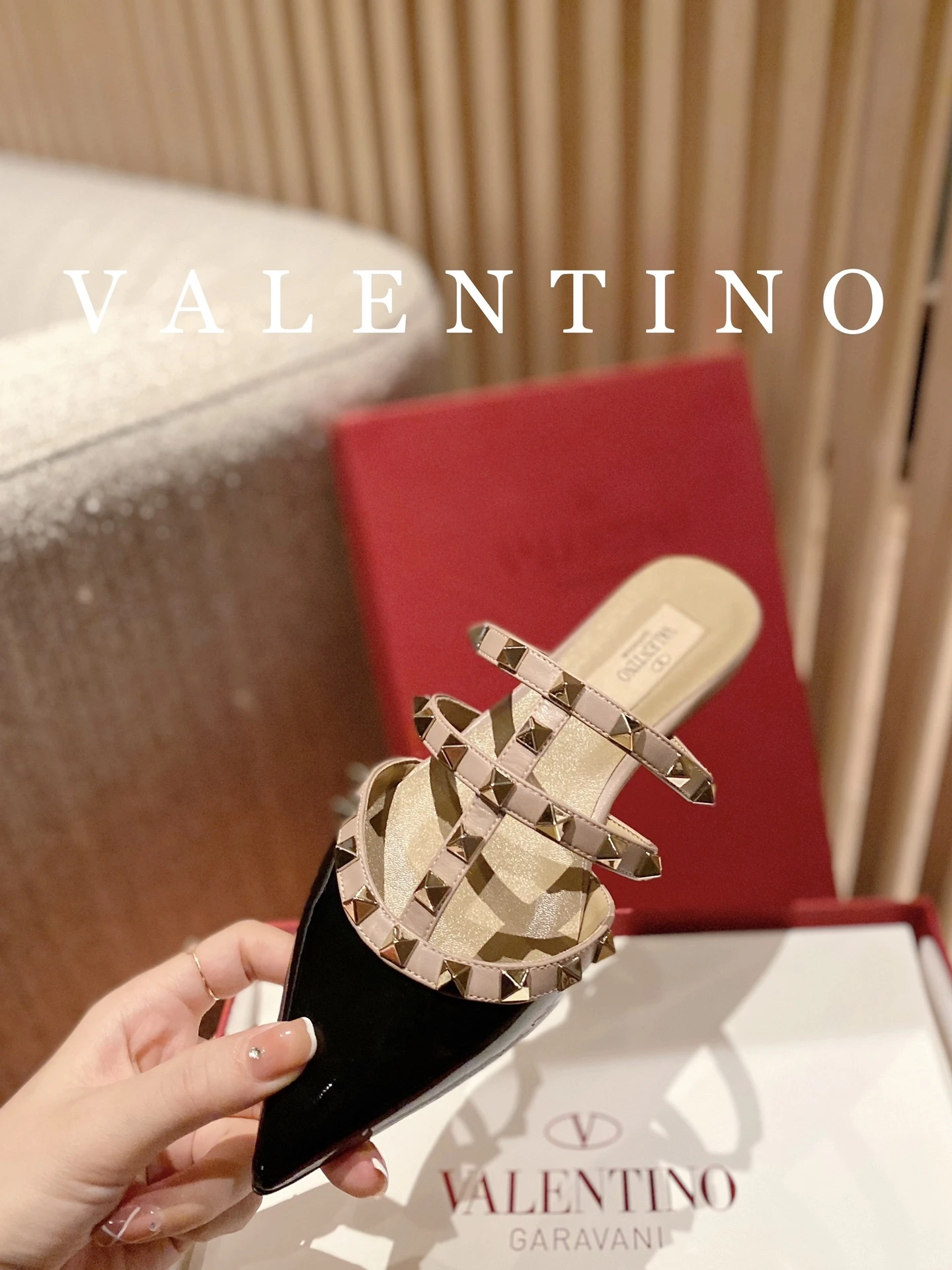 Valentino Slippers — 3e2c0e3c
