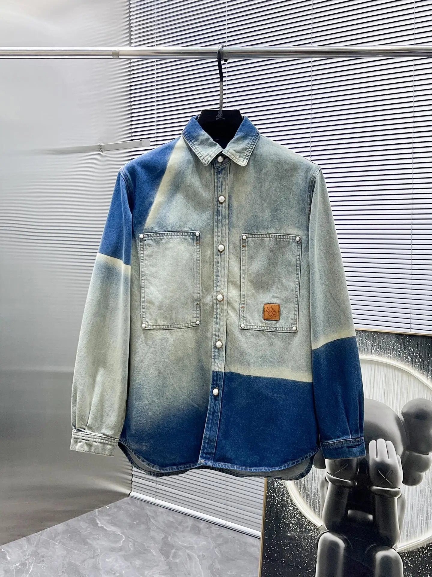 Louis Vuitton Shirts — d068a4b7