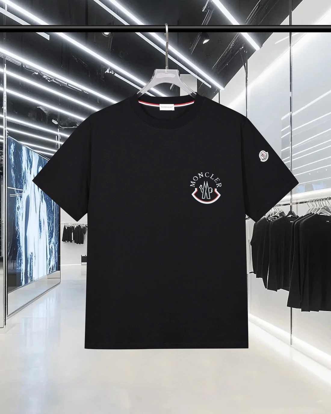 Moncler T-Shirt — 84313126