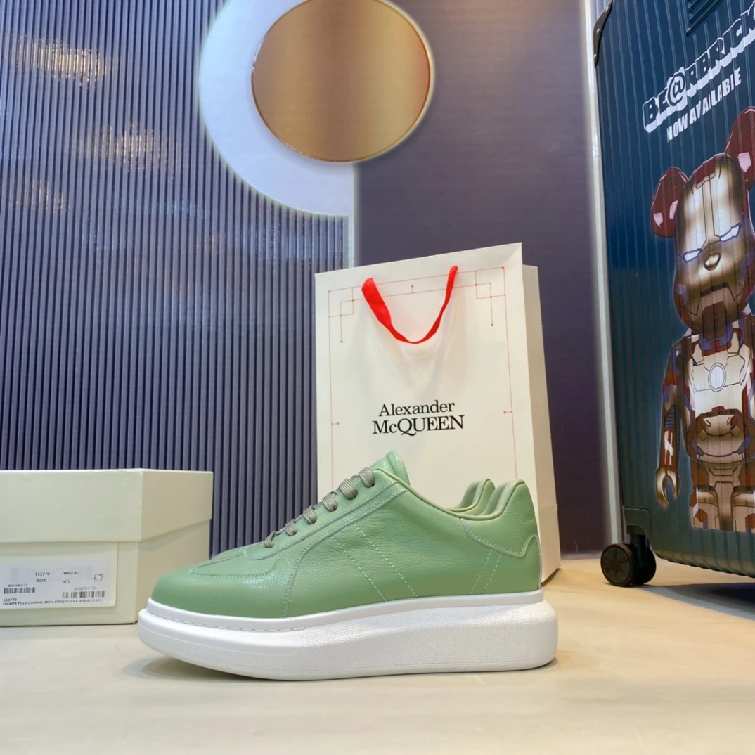 Alexander McQueen Sneakers — 05a59e78