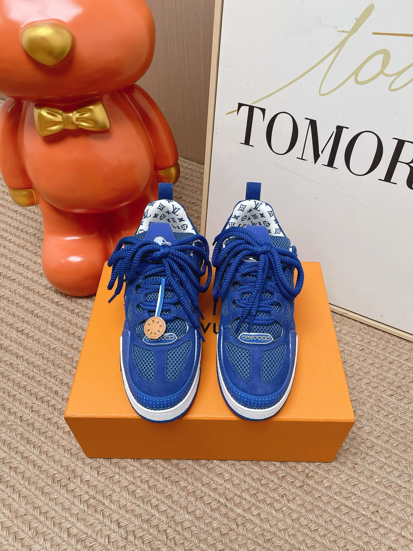 Louis Vuitton Sneakers — 931d55ab