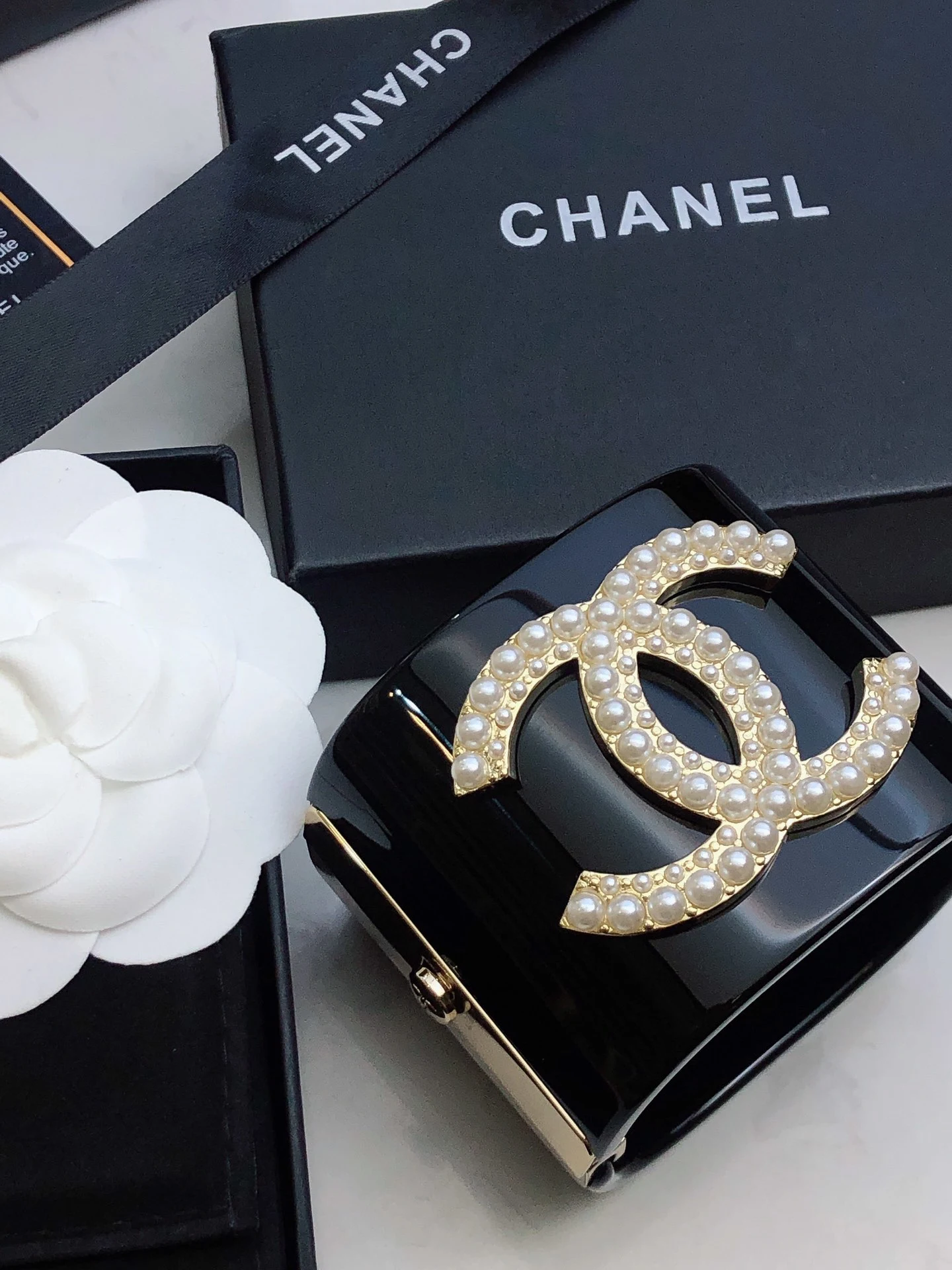 Chanel Jewellery — f76ce10e