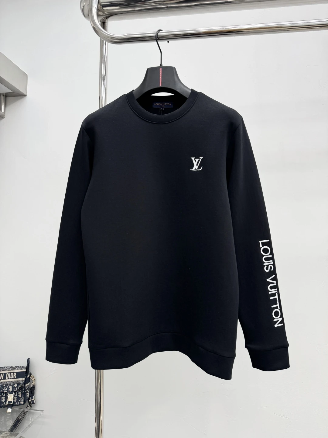 Sweatshirts — 57dcb374