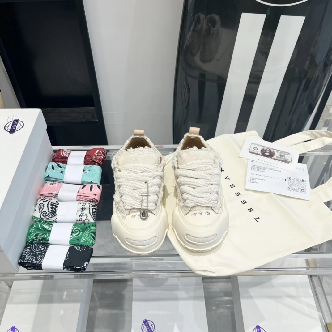 Sneakers