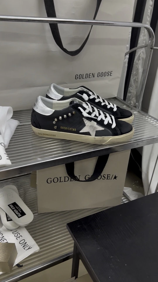 Golden Goose Sneakers — 108de971