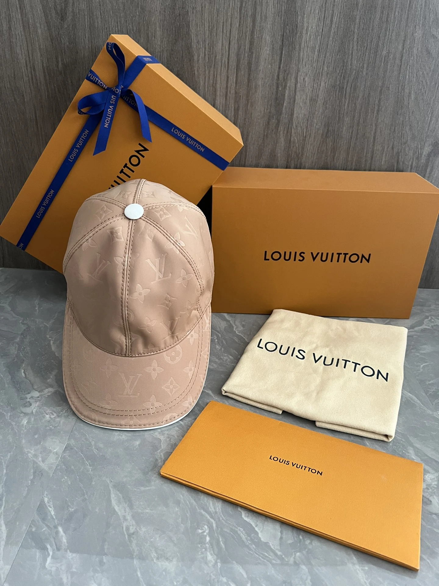Louis Vuitton Hats — 27d845de