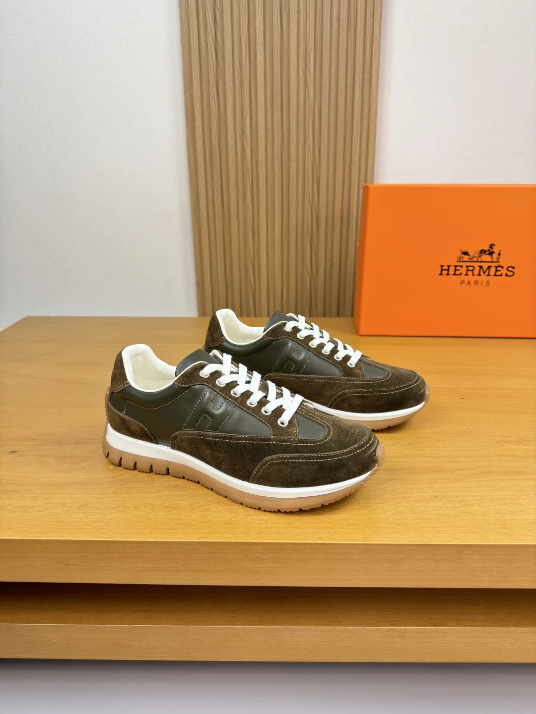Hermès Sneakers — bd58affd