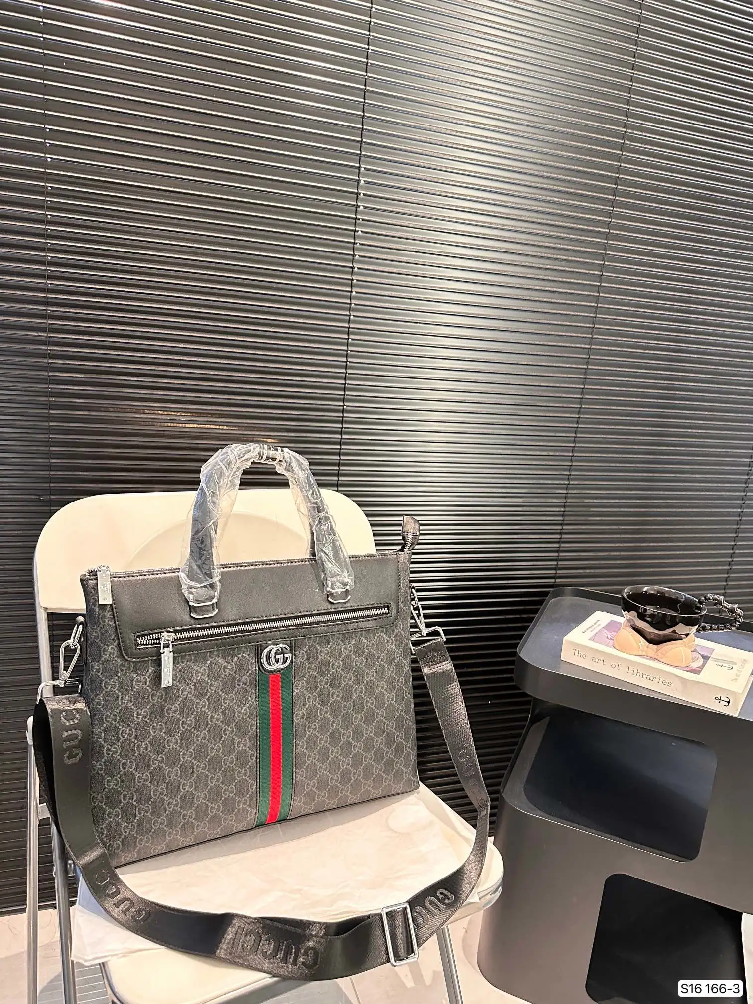 Briefcases — 01e4581c