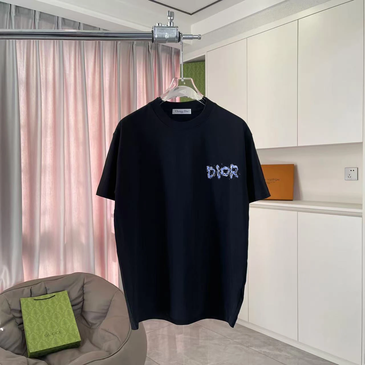 Dior T-Shirt — 5193a519