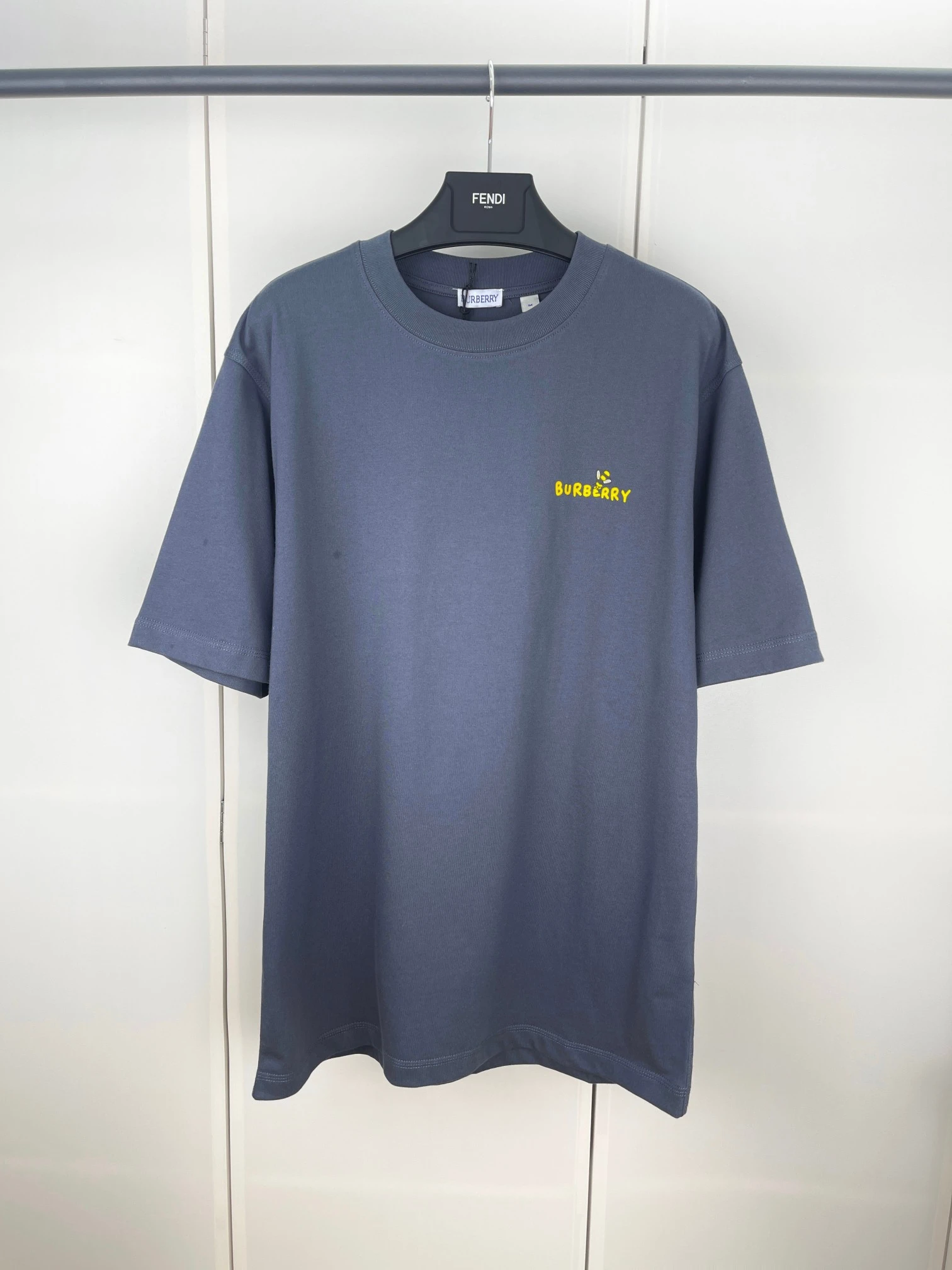 Burberry T-Shirt — 3492195b