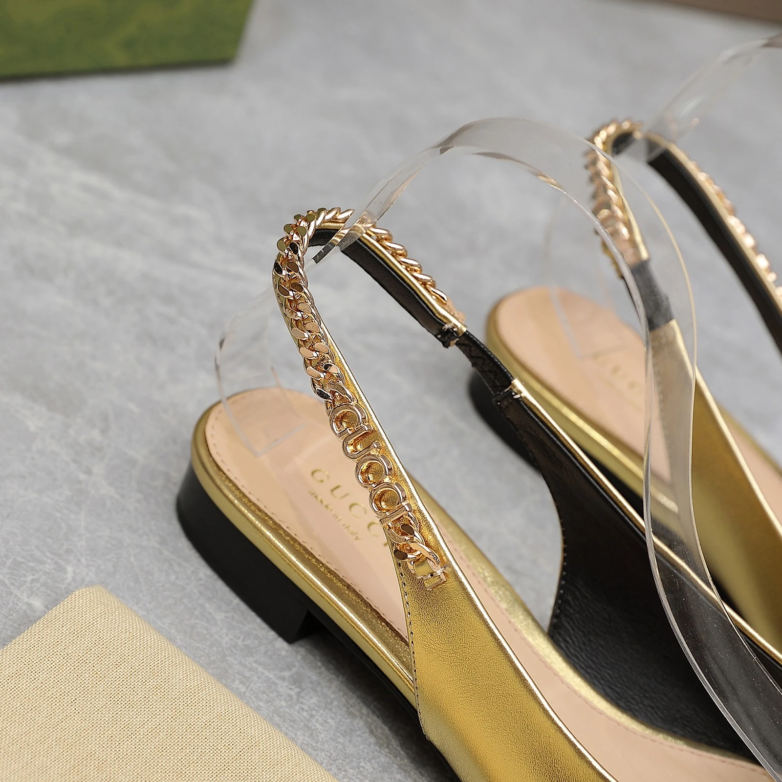 Gucci Sandals — fc3fadbe