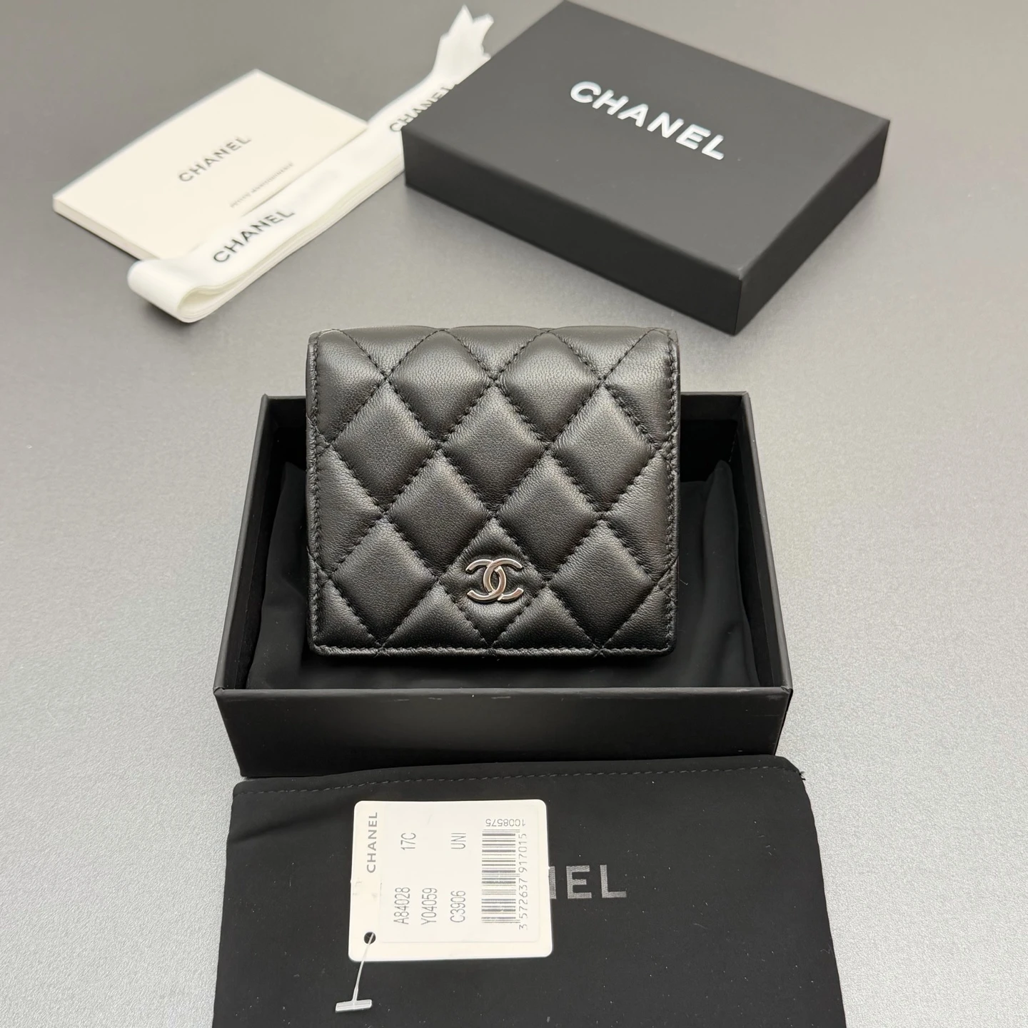 Wallets — f3c294ff
