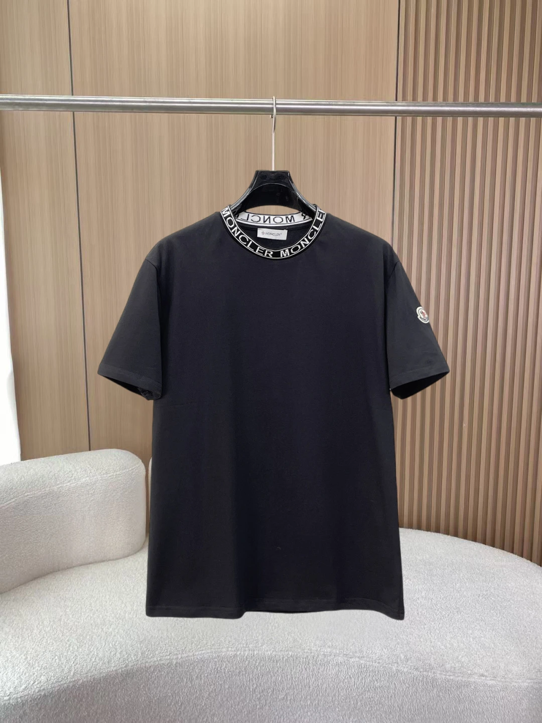 Moncler T-Shirt — 5998844a