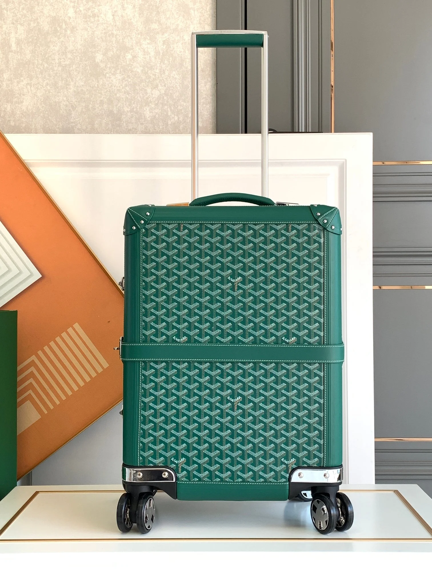 Goyard Luggage — 353fee51