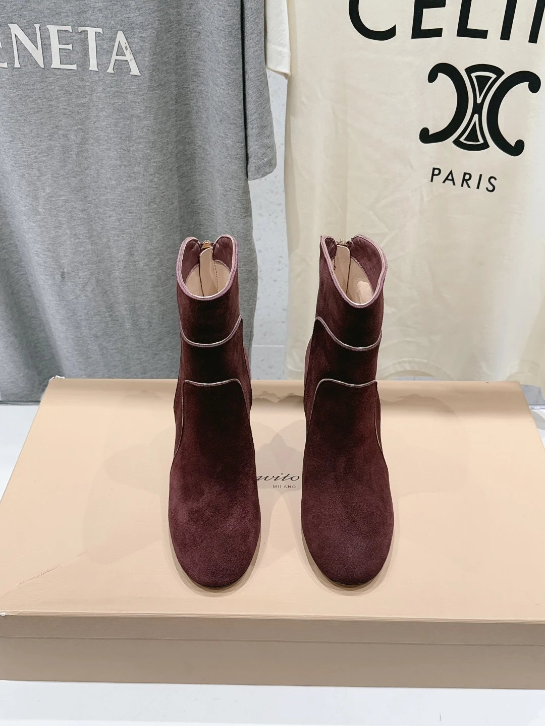 Boots — 5796a0bd