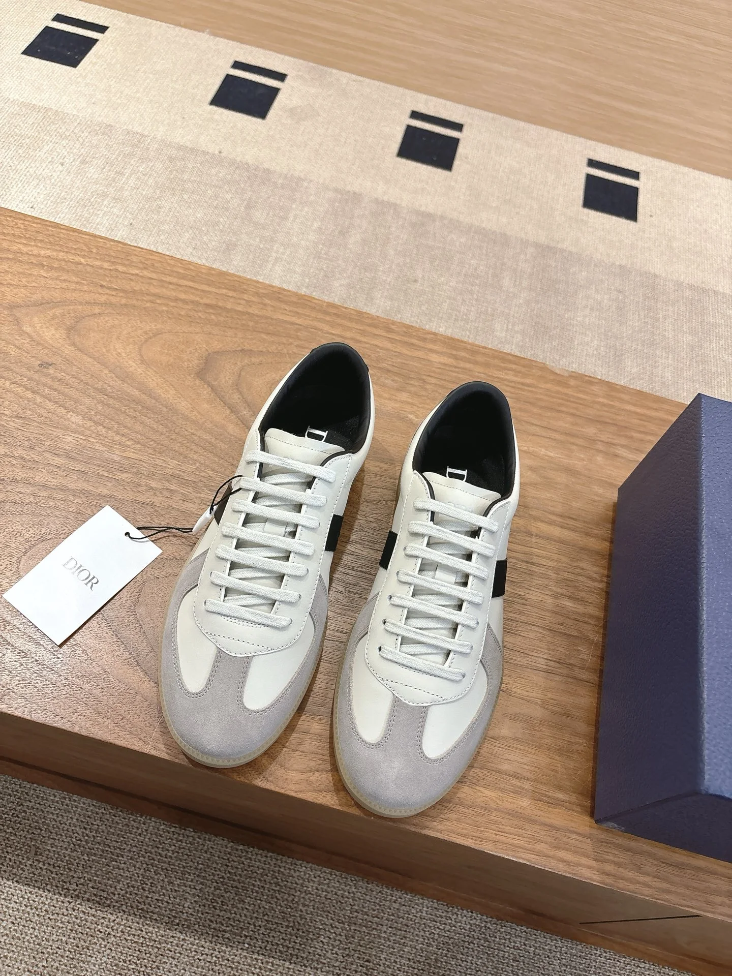 Dior Sneakers — c8358fa5