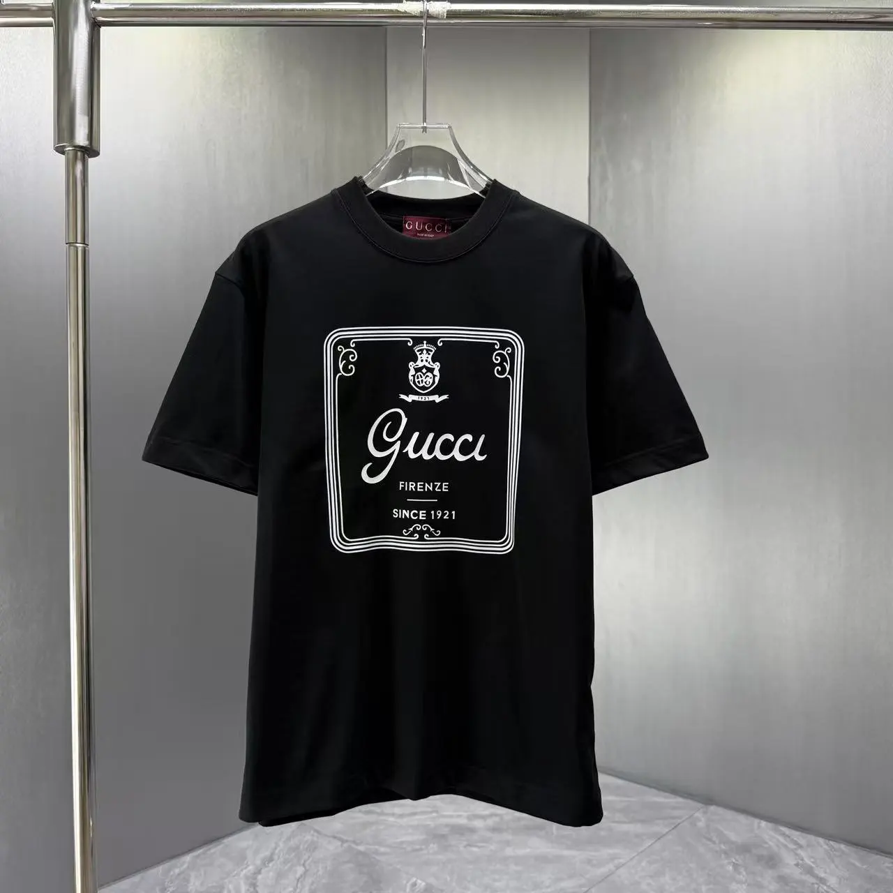 Gucci T-Shirt — de8ecdb8
