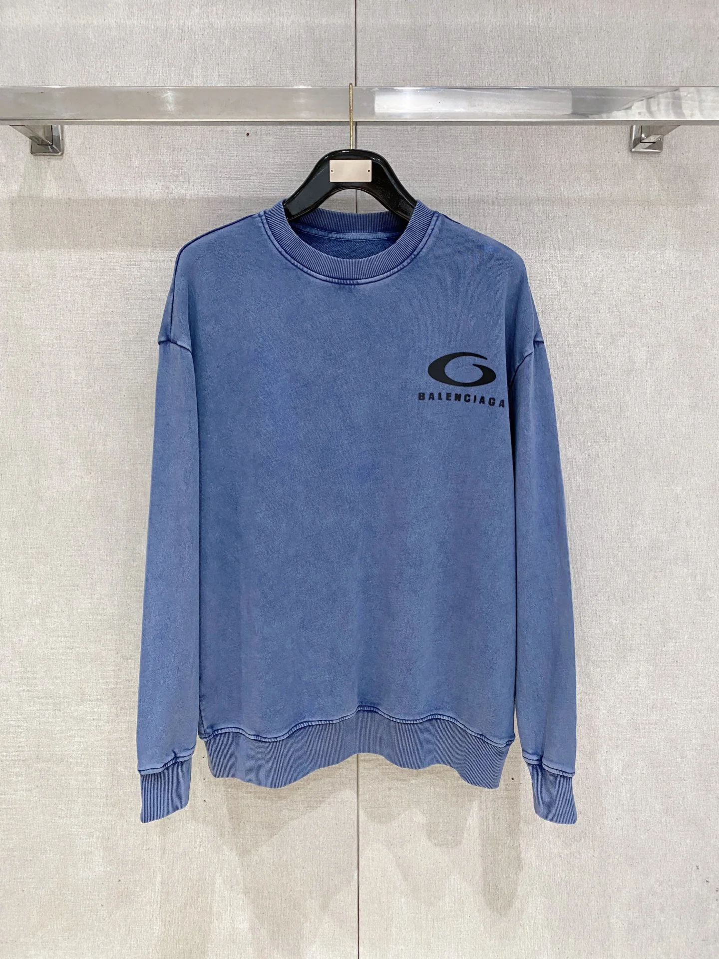Balenciaga Sweatshirts — 7267491f