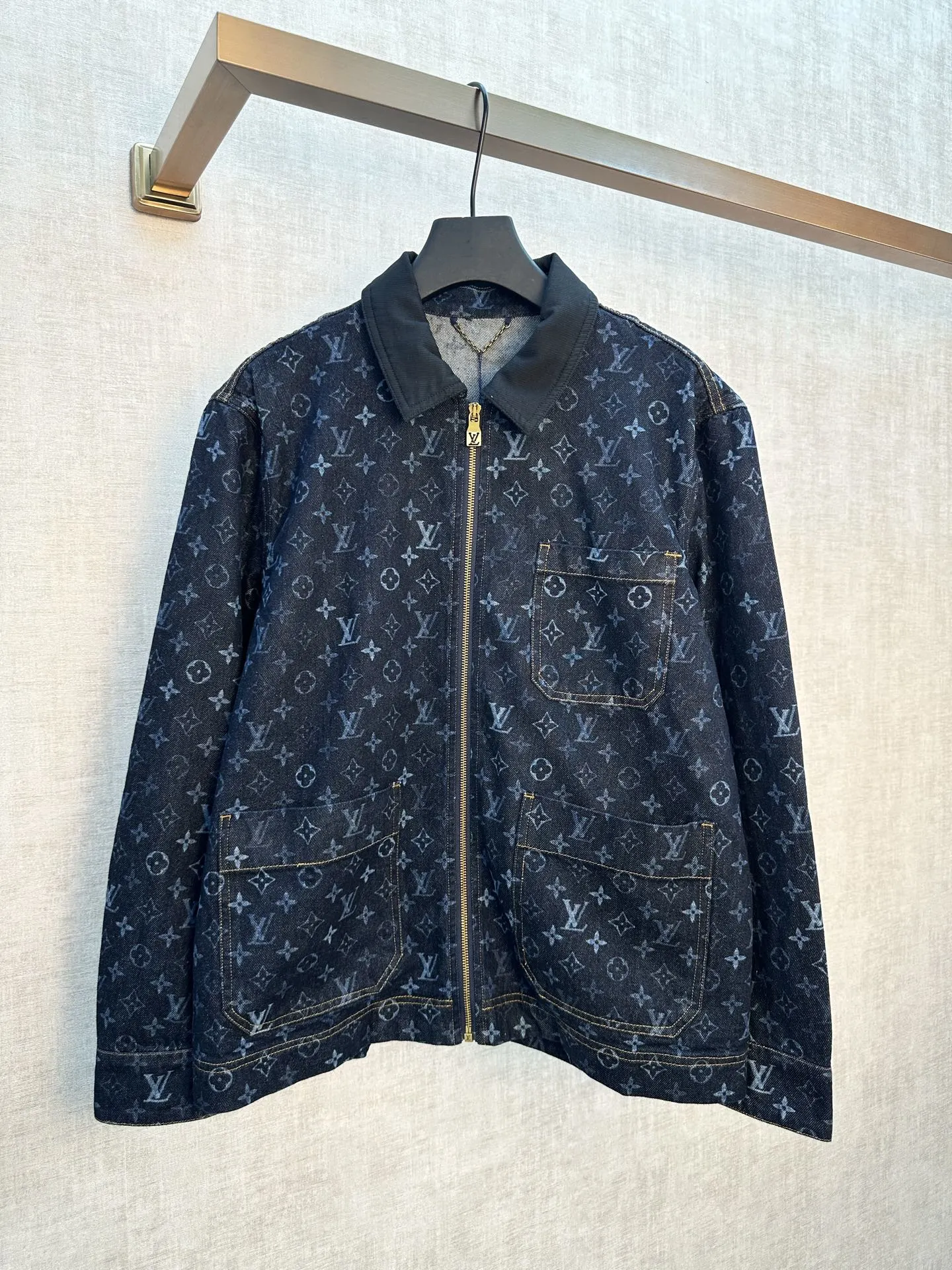 Jackets — 3baa0e79