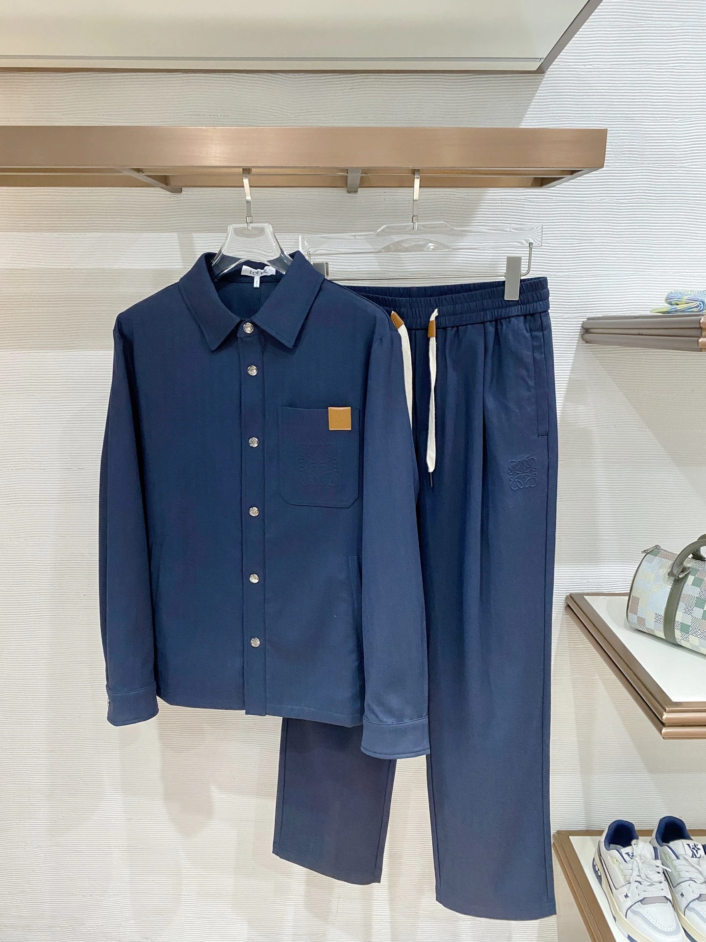 Loewe Matching Sets — d6206941