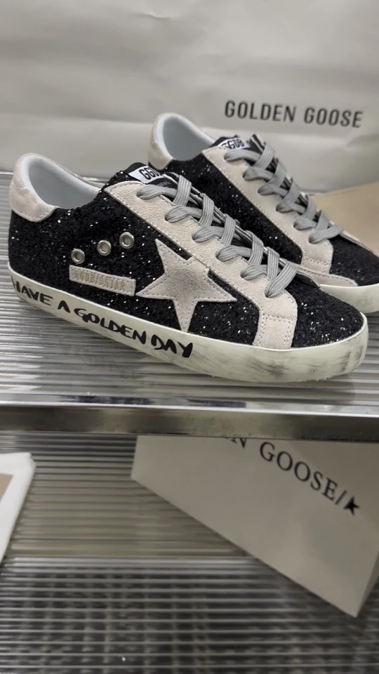 Golden Goose Sneakers — 4fc07245