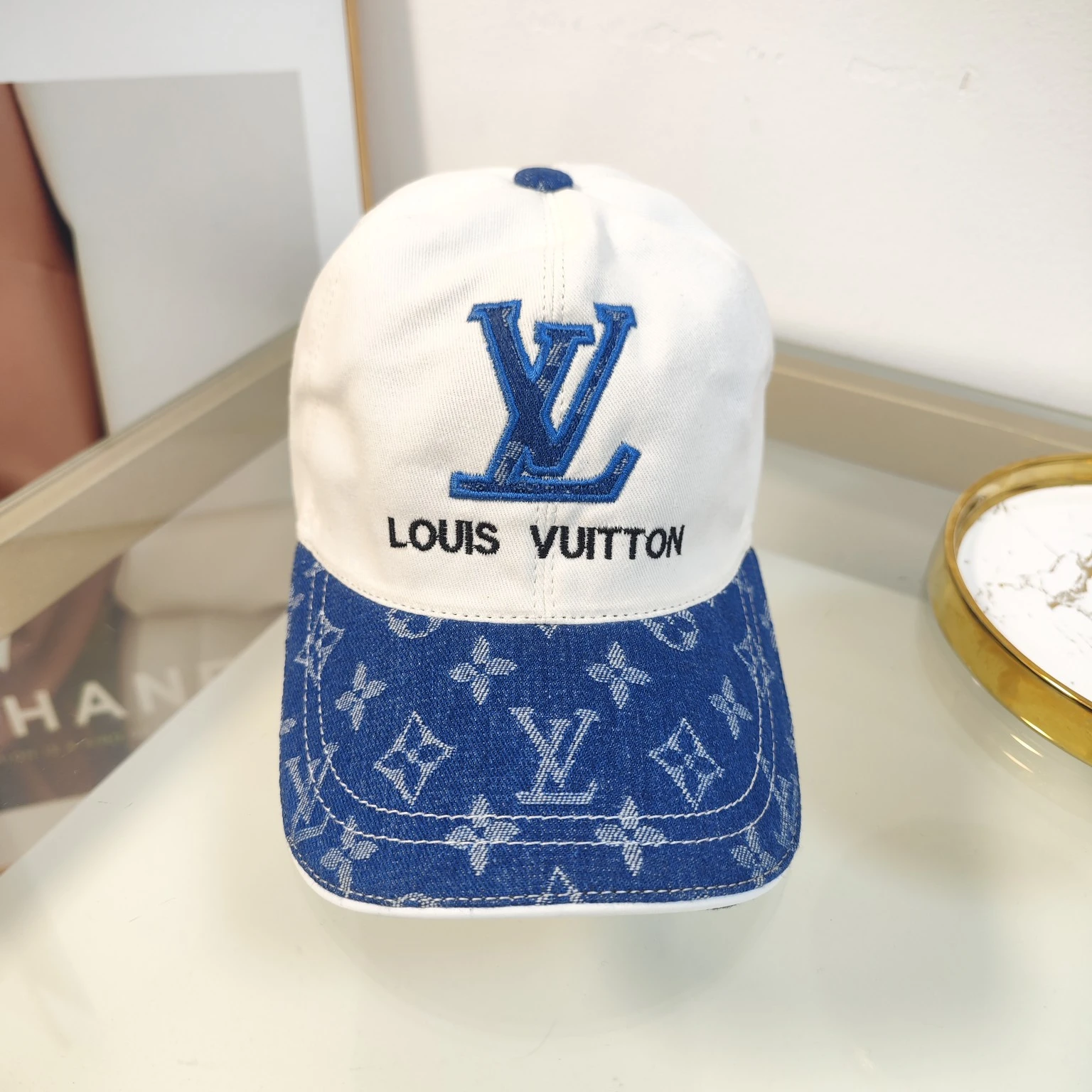 Louis Vuitton Caps — 2ae5b067