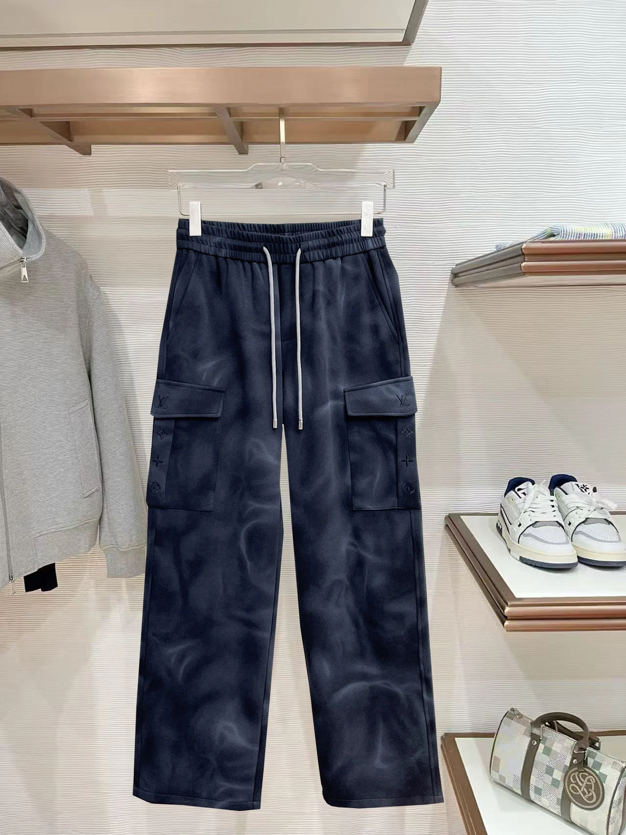 Louis Vuitton Trousers — dc6e5ab6
