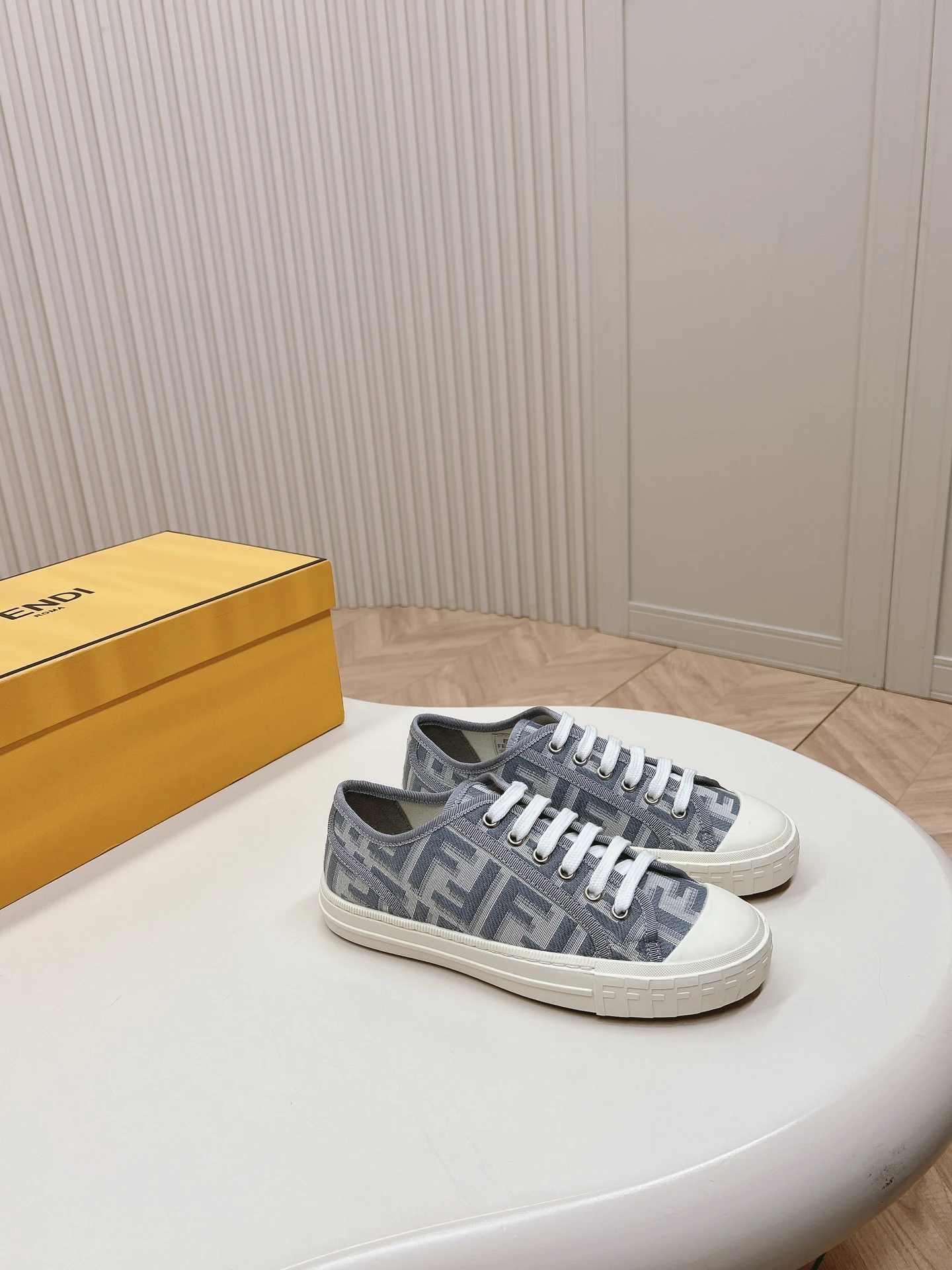 Fendi Sneakers — 1519c23c