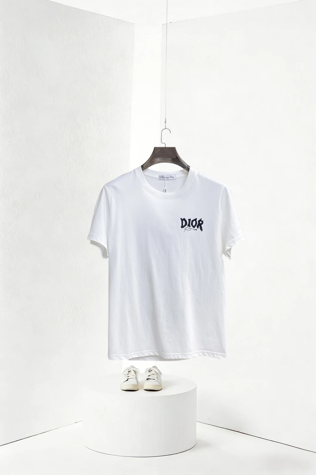 Dior T-Shirt — 73898272