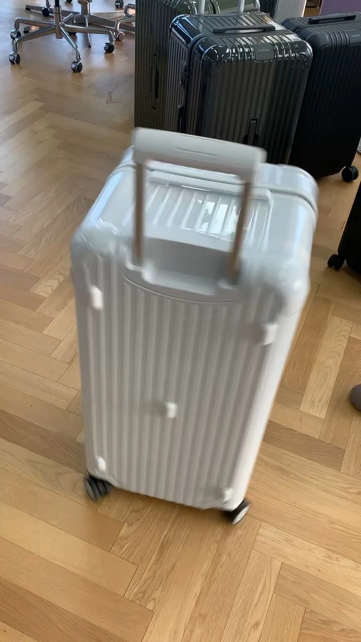 Luggage — 32099885