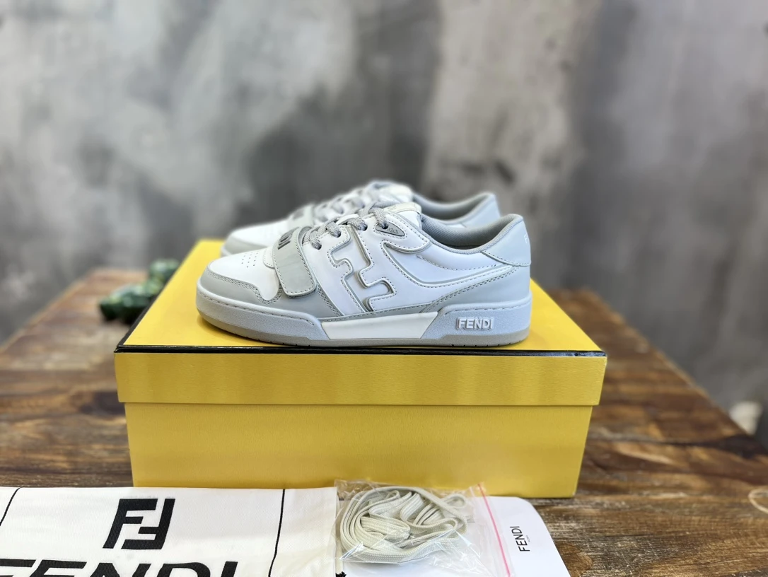 Fendi Sneakers — 3f2743b0